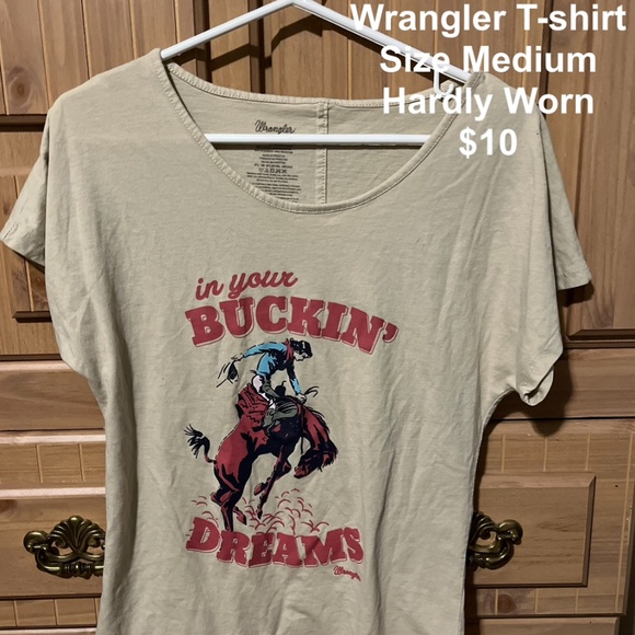 Variety of shirts and sizes - crazy train - Picture 7 of 13